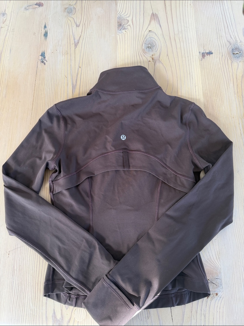 Lululemon Define Cropped Jacket
Nulu (Size 6) - Picture 3 of 3